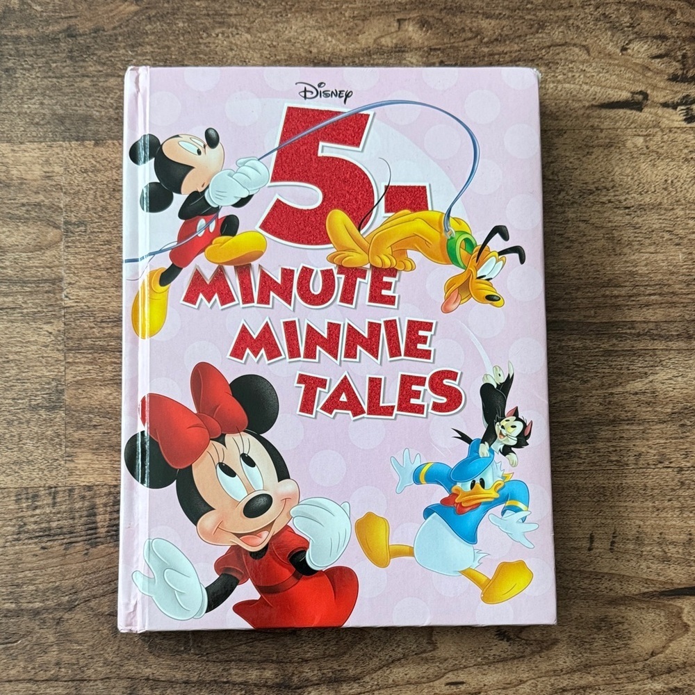 Disney 5-Minute Minnie Tales Book - Red, Yellow, Blue, Black